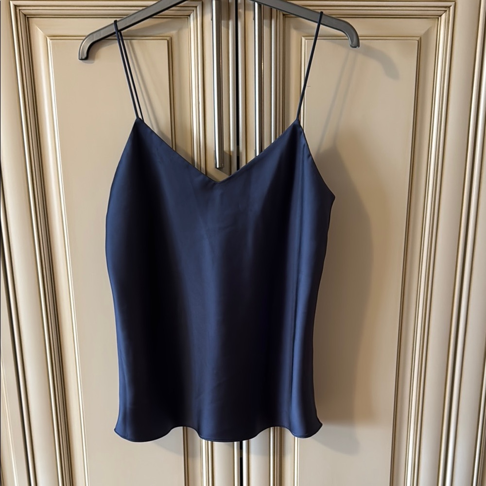 Elegant Club Monaco Navy Blue Women's Top